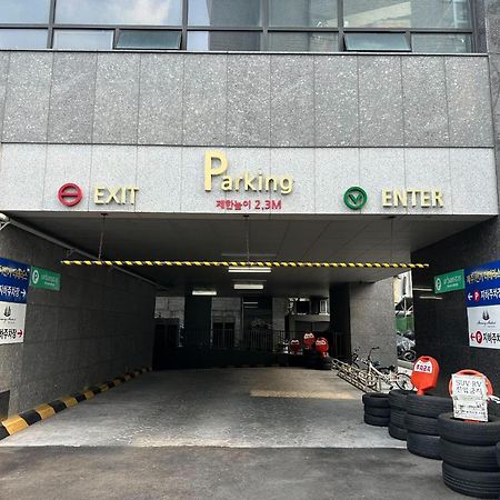 Urbanstay Jeju Airport Exterior foto